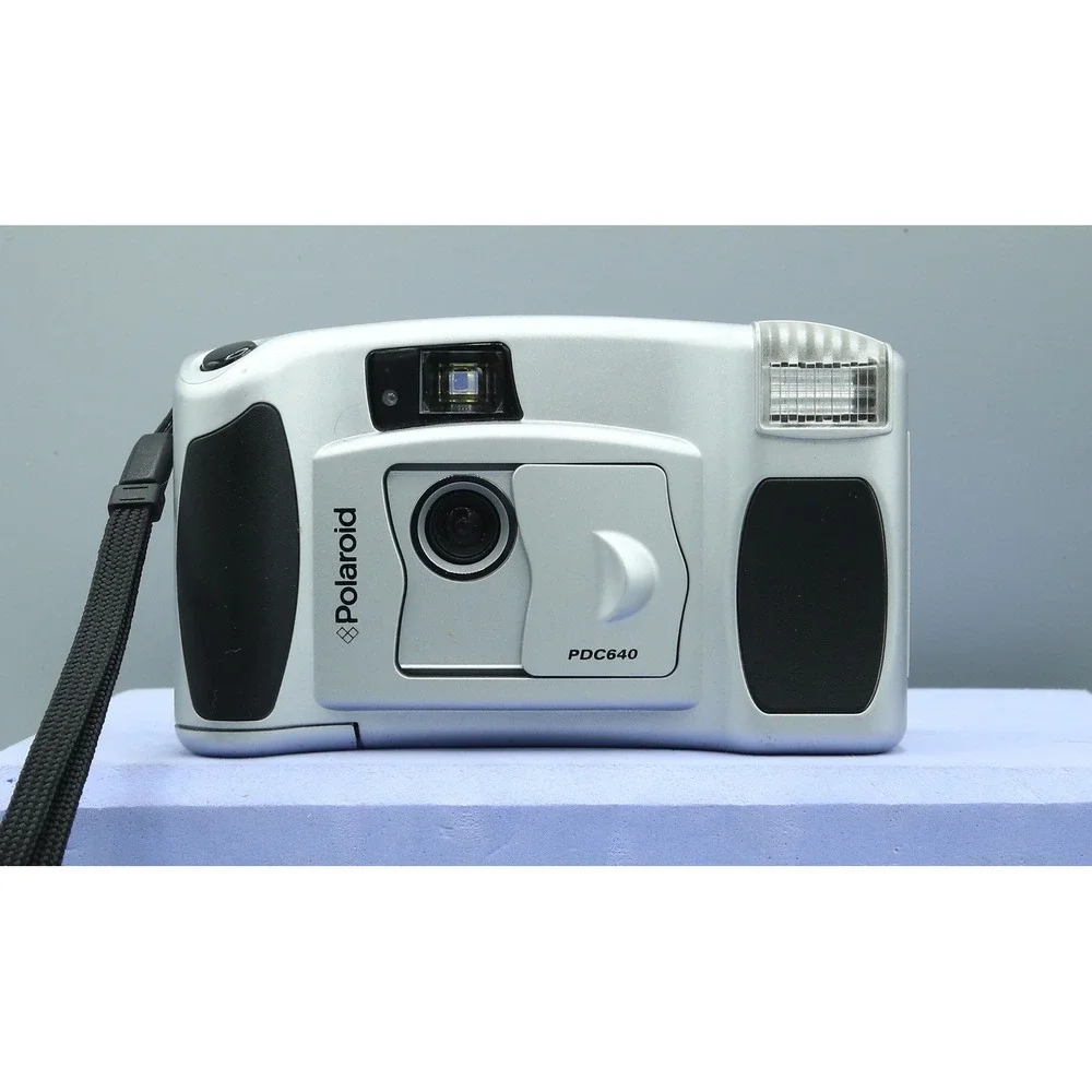Polaroid Photo MAX PDC 640 Digital Camera Silver Vintage Y2K Point and Shoot